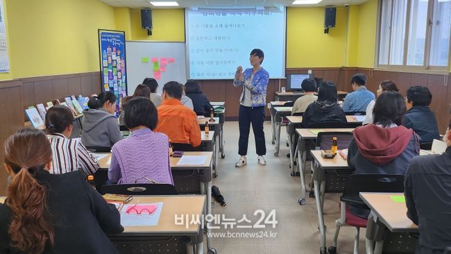 글을 쓰고 나누는 즐거운 독서문화 조성에 앞장선다!