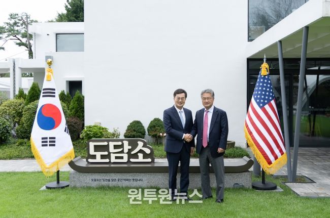 김동연, 조셉 윤 주한 미국대사대리와 ‘혁신동맹’ 통한 한미 협력 강화 논의