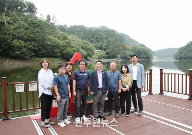 8일 서철모 서구청장 장태산 물빛거닐길 현장 방문 장면