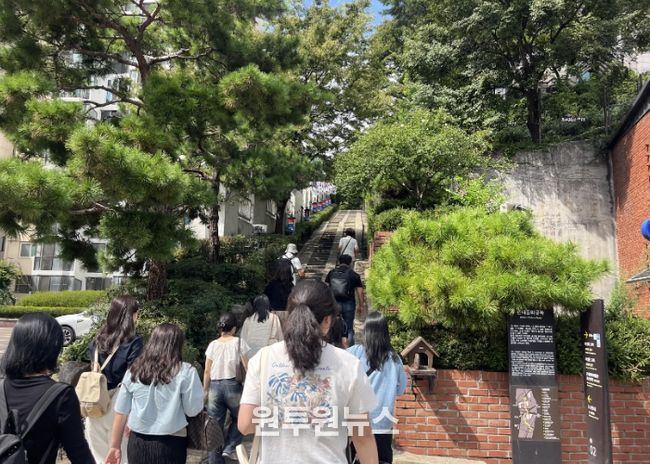 예술교육담당 초등교원 대구 근대문화골목 탐방 모습