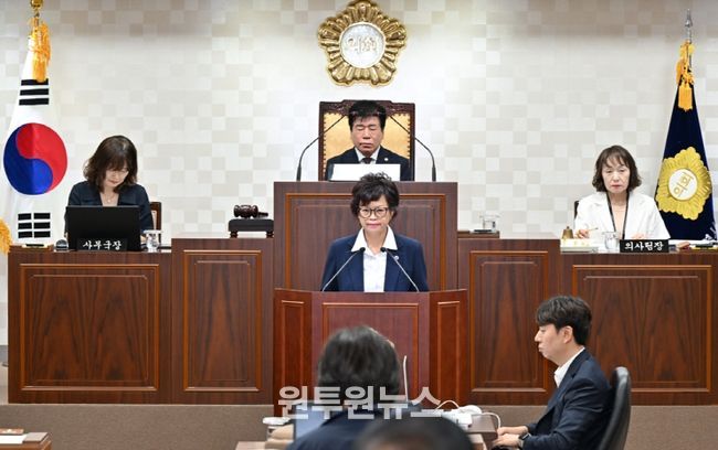 제289회 임시회 제3차 본회의 유점자 의원 구정질문 모습