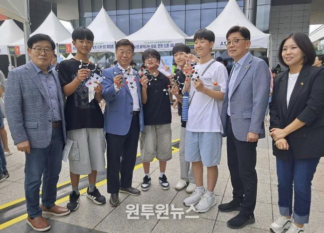 성남시청소년창의과학축제 참가 내빈 사진