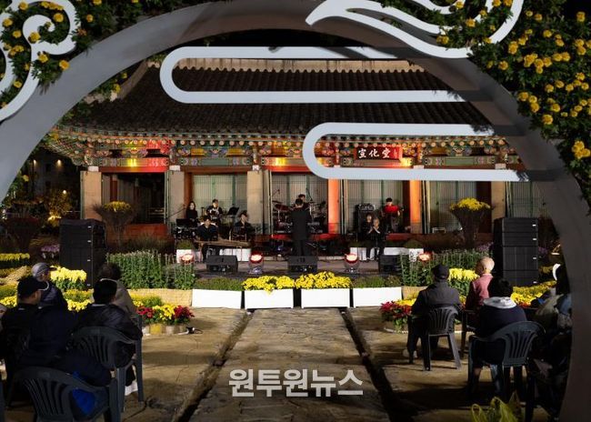 지난해 특설무대 사진