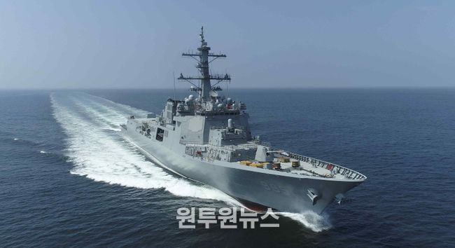 1번함(정조대왕함) 항해 사진