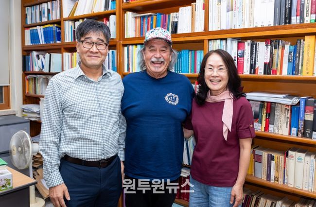 필립 안 커디 씨 경상국립대학교 내방