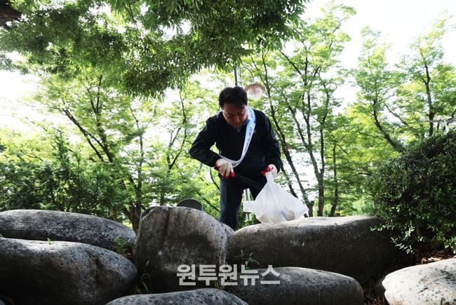 충북도, 대한민국 새단장! 성안길 플로깅 추진