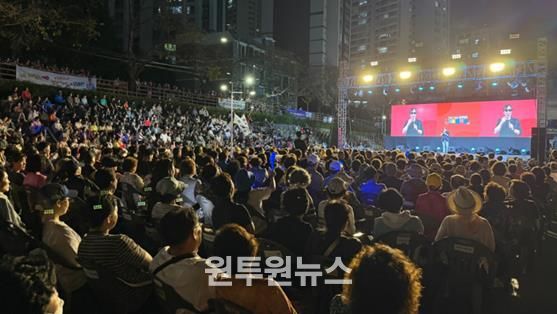 연제구, 가을밤에 흠뻑 '온천천 가을음악회' 성료