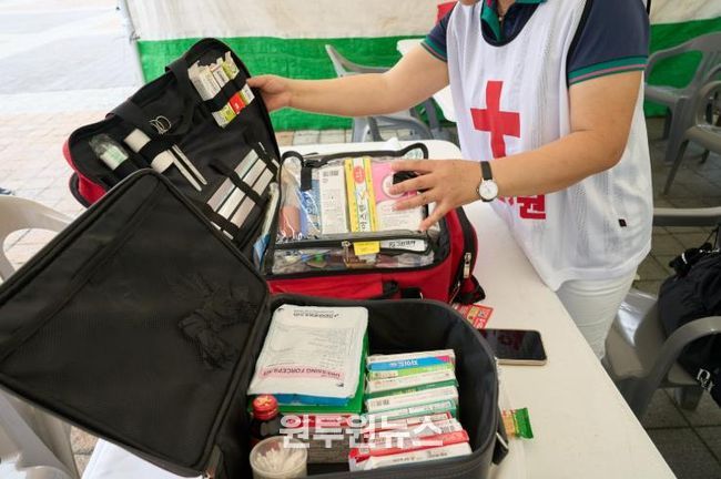‘천안흥타령춤축제 2025’ 축제장에 설치된 의료지원반.