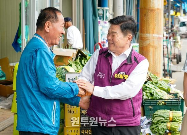 이필형 동대문구청장, 추석 맞아 전통시장 현장 방문