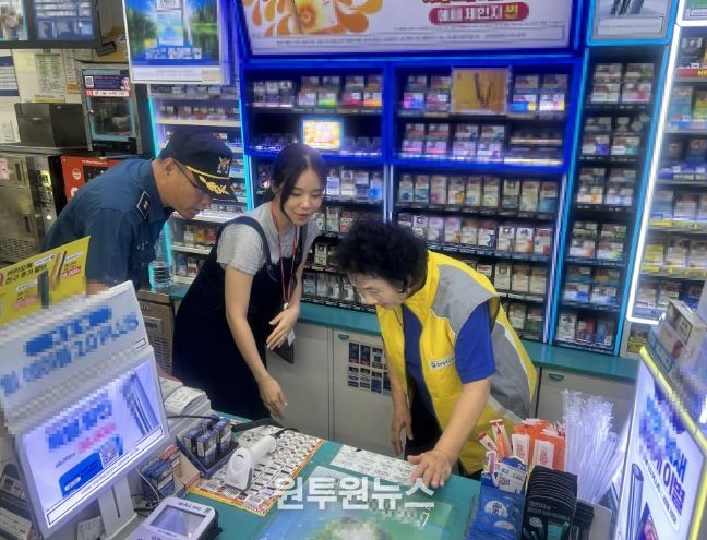 전 서구 여성안심지킴이집 합동점검 장면