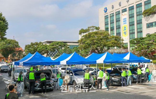 지난 21일 유성구는 추석 맞이 자동차 무상 점검 행사를 개최했다.