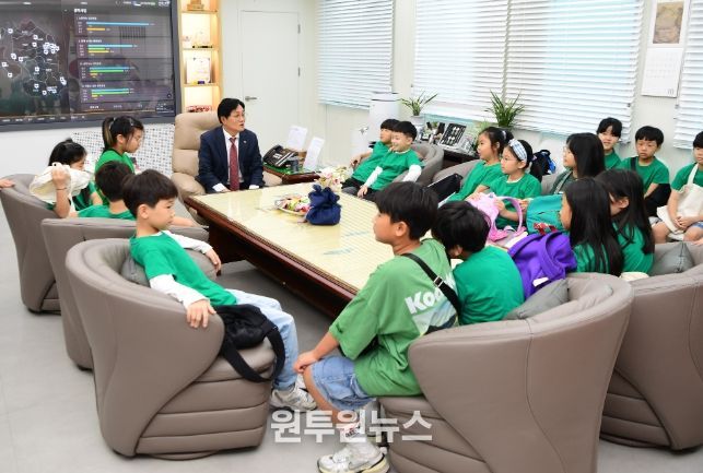 어린이와 함께하는 생생한 군정 체험