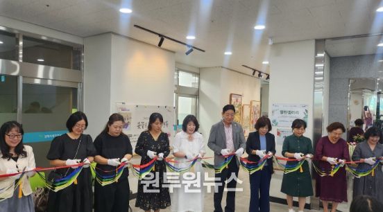 “김해시서부장애인종합복지관, 열린갤러리 '김해민화연구회_민화초대특별展' 개회식” 개최