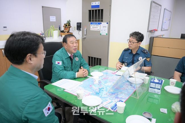 최민호 시장, 지구대·소방서 찾아 안전대책 점검·근무자 소통