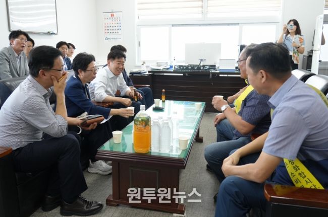 제주도, 추석 앞둔 오일장서 민생경제 활력 현장 소통