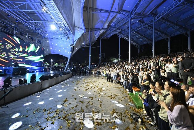 제33회 흥부제 가족과 함께 신명 나는 축제의 막 올리다(축하공연)