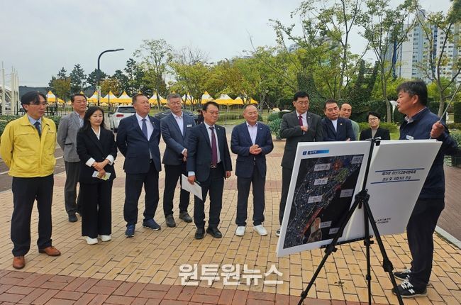 건설해양농림위원회 마산가고파국화축제 방문