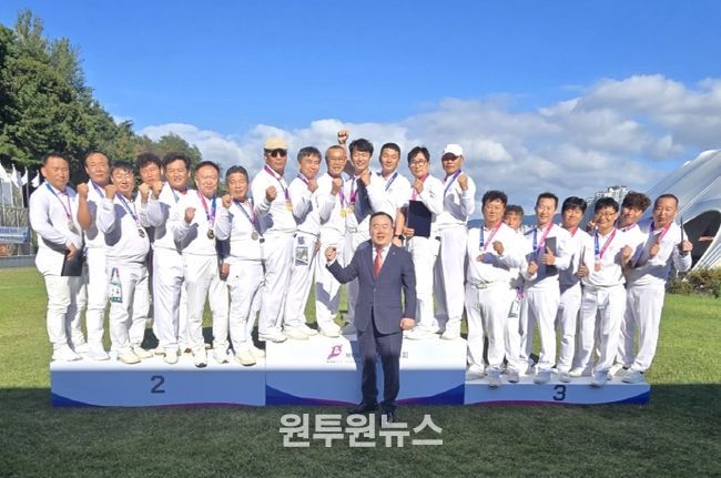 궁도 시상식 좌 김연수, 이원성, 신용식, 최정식, 고민구, 윤일현, 최재훈