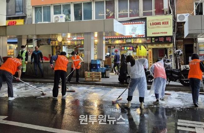 이륜차주차구역 물청소