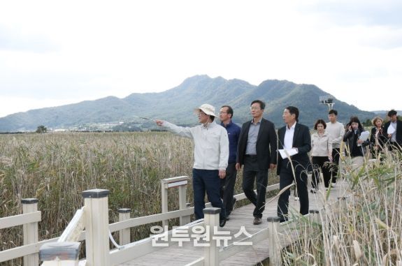 아이들이 주인공 되는 강진만 춤추는 갈대축제 개막