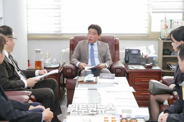 고양특례시의회 김운남 의장, 고양산업진흥원과 공공형 창업기획자 관련 간담회 진행