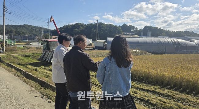 벼베기 현장 방문해 농민 의견 청취