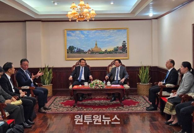 라오스 방문·공조 강화 협의