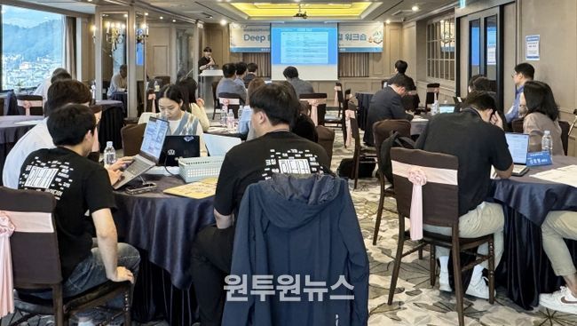 경상국립대학교(GNU) 창업중심대학사업단과 경남진주강소특구지원센터는 10월 20~21일 진주 동방호텔에서 ‘2025 딥(Deep) 솔루션 랩(Lab)’을 성공적으로 개최했다.