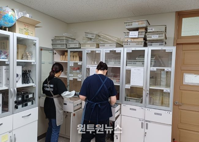 서산교육지원청 학교지원센터, 서산서남초 과학실 정리 지원 실시