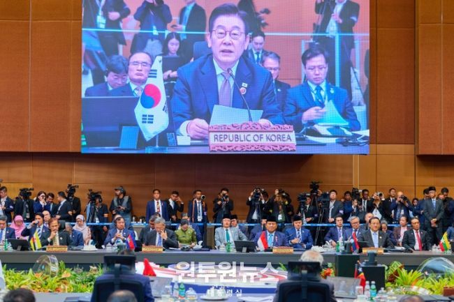 제28차 아세안+3 정상회의(대통령실)