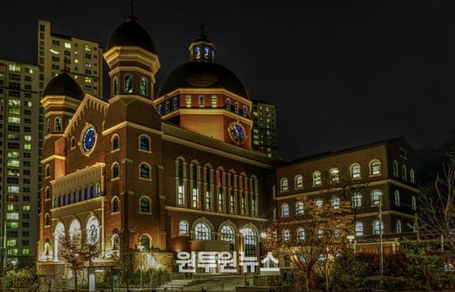 2021 수원디자인대상 수상작인 광교1동성당.