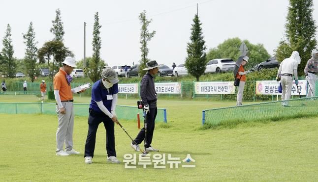 지난해 8월 17일부터 18일까지 서산파크골프장에서 열린 2024 국제 크루즈 민항 취항기념 서산시장배 전국 파크골프대회