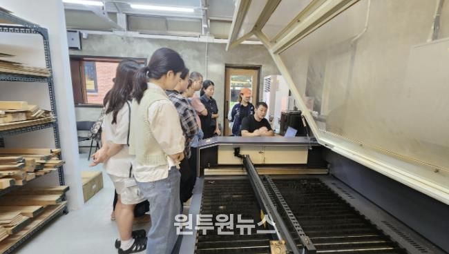 청년협업마을 레이저조각기 실습교육
