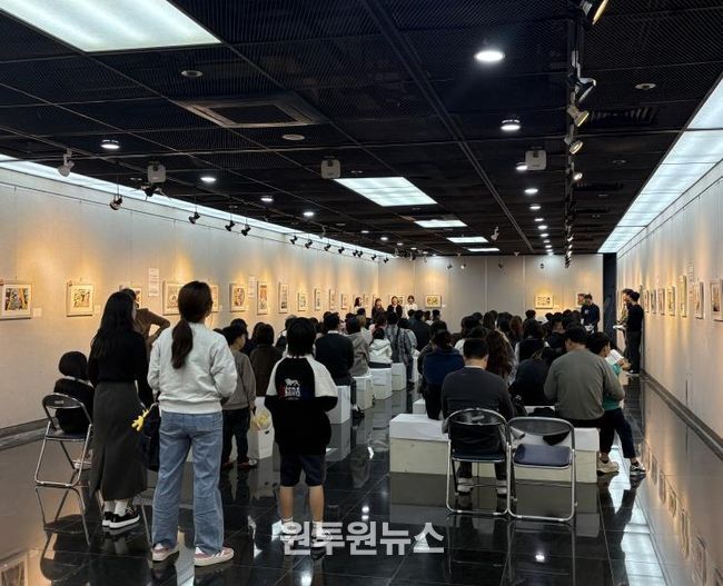 제8회 정신건강 미술전시회 ‘내 마음속 용기 찾기’ 전시회 모습