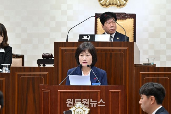 5분 자유발언 중인 해운대구의회 최은영 의원