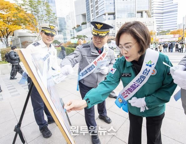 박희영 용산구청장, 교통법규 위반 근절 캠페인 동참