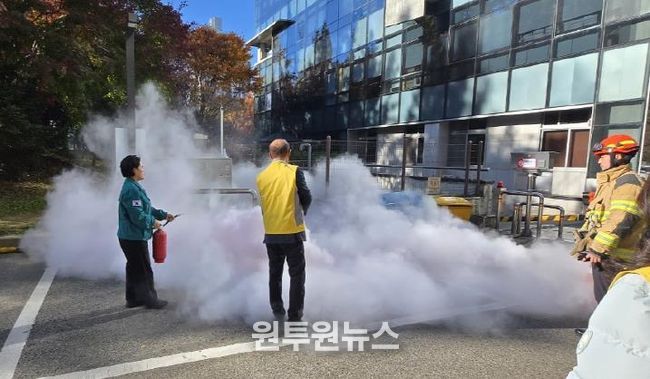 과천시 정보과학도서관, 과천소방서와 ‘2025년 합동소방훈련’ 진행