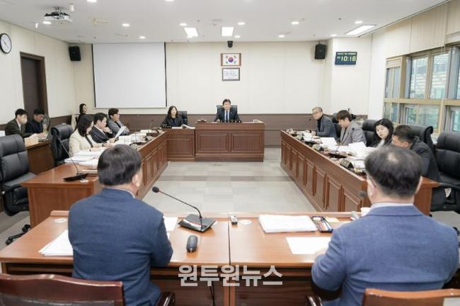 용인특례시의회 자치행정위원회, 행정사무감사 1일차