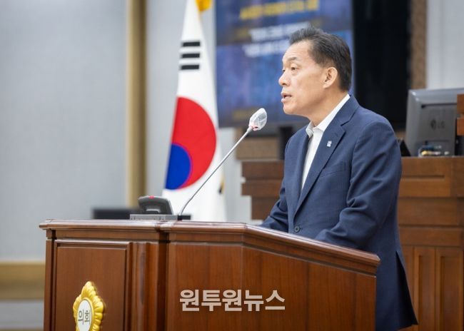 이재준 수원시장이 제397회 수원특례시의회 제2차 정례회에서 2026 시정연설을 하고 있다.