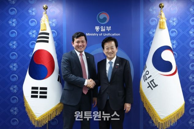 통일부 장관, 주한 미국대사대리 접견