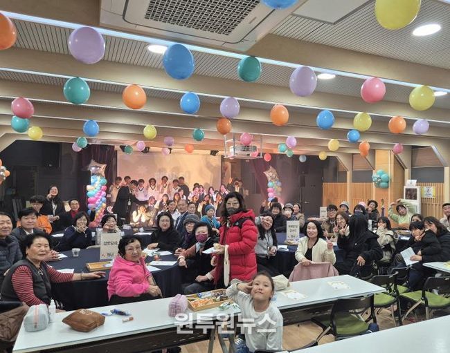 2025년 포천청소년문화의집 청소년방과후아카데미 빵빵한 봉사단 '세대공감 발표회' 성공적으로 마무리