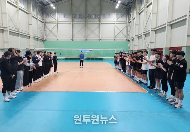 양산시청 여자배구단 재능기부(지난해)