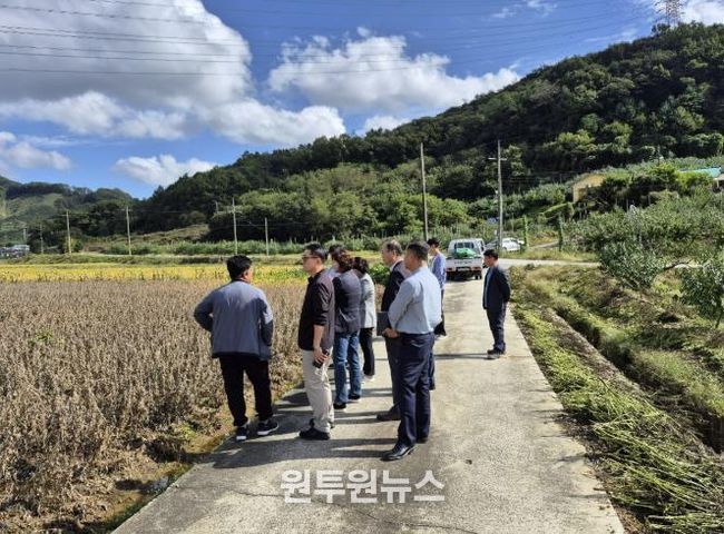 농업재해 피해 현황을 점검하고 있다