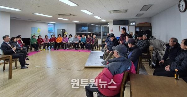 허창덕 금산부군수 추부면 경로당 방문 모습
