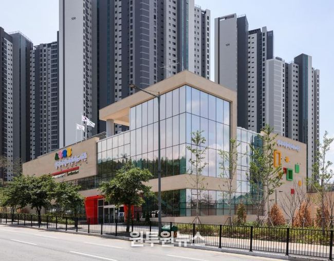 생각자람어린이도서관 전경