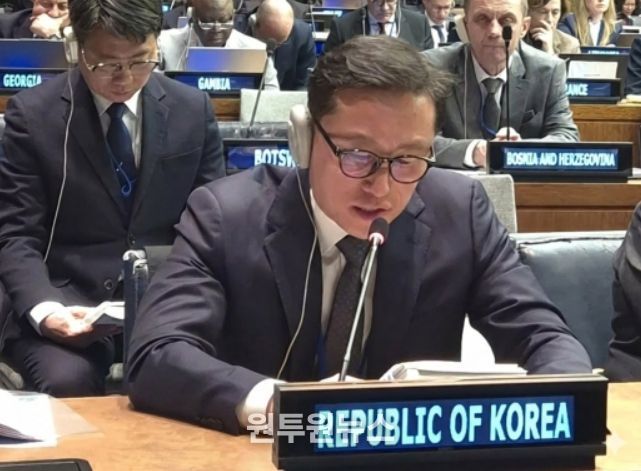 제57차 유엔통계위원회 본회의에서 발언하는 양순필 기획조정관