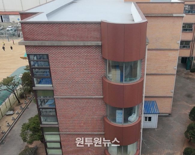 봉화초 외 1교 ‘외벽 드라이비트 교체 공사’ 완료