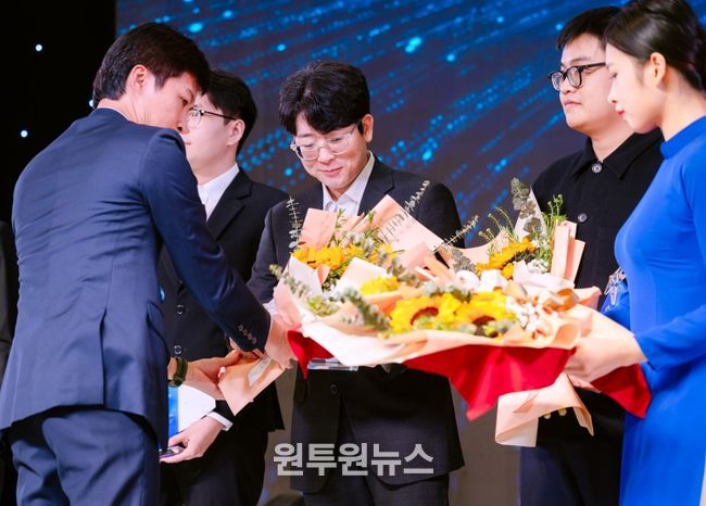 베트남 본사 우수 직원으로 선정된 최성수 매니저