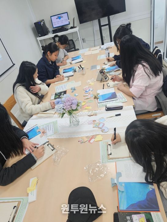 완주의 감동 잇는 ‘한 학기 한 권 필사단 3기’ 시작