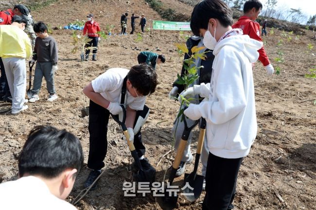 강진군, 제81회 식목일 나무심기 행사